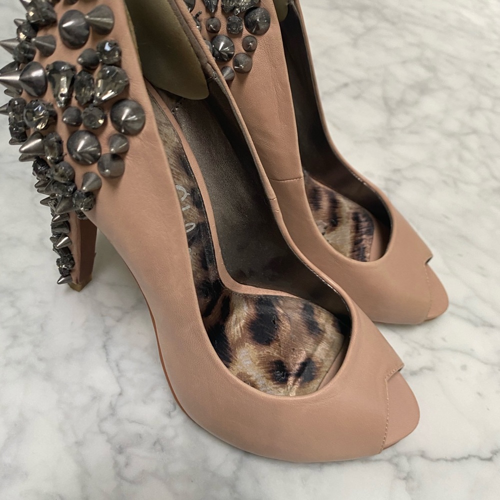 Sam Edelman Rock studded Nude Heels Shoes 36